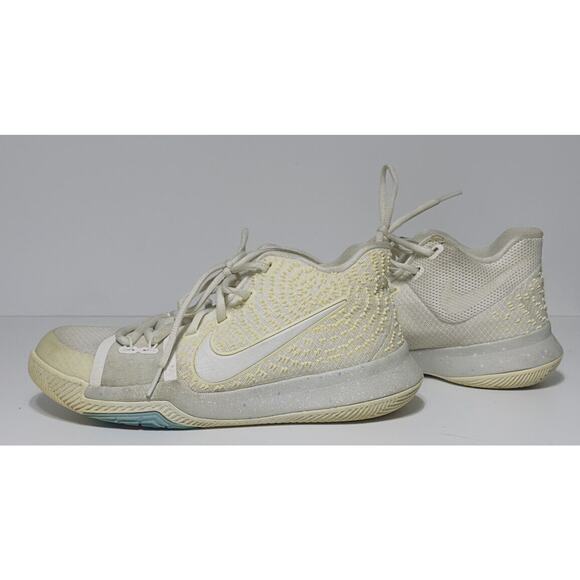 Nike Kyrie 3 Gs Ivory Basketball Sneakers Boy's Size US 6Y White Gray 859466-101 - Picture 1 of 7